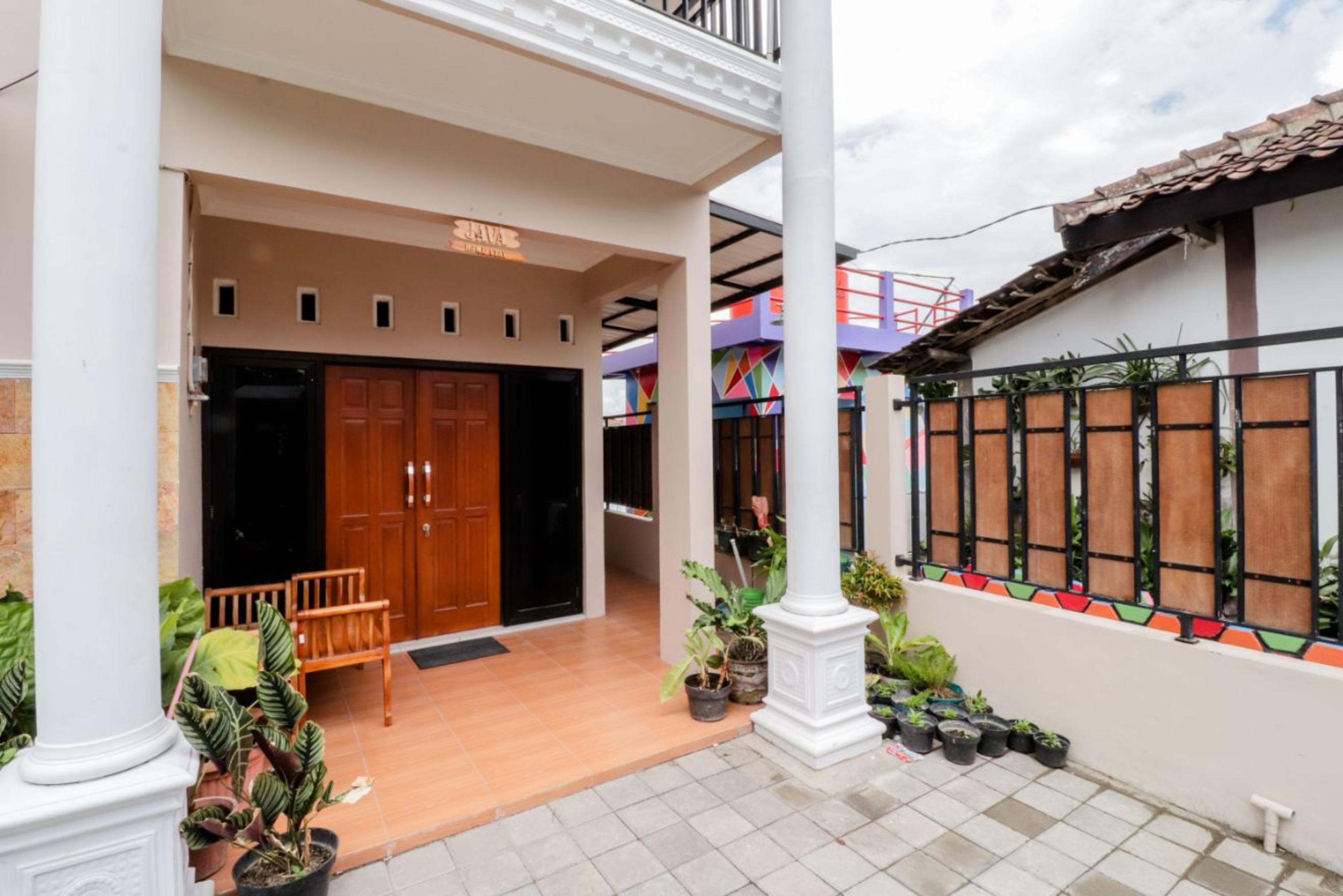 Java Homestay Yogyakarta Exterior photo